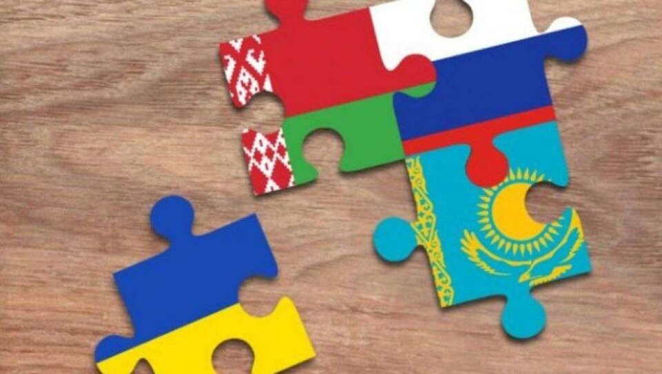Порошенко объявил о начале выхода Украины из уставных органов СНГ