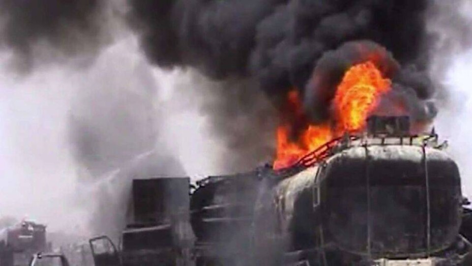 В Актобе взорвался бензовоз: двое пострадавших находятся в тяжелом состоянии