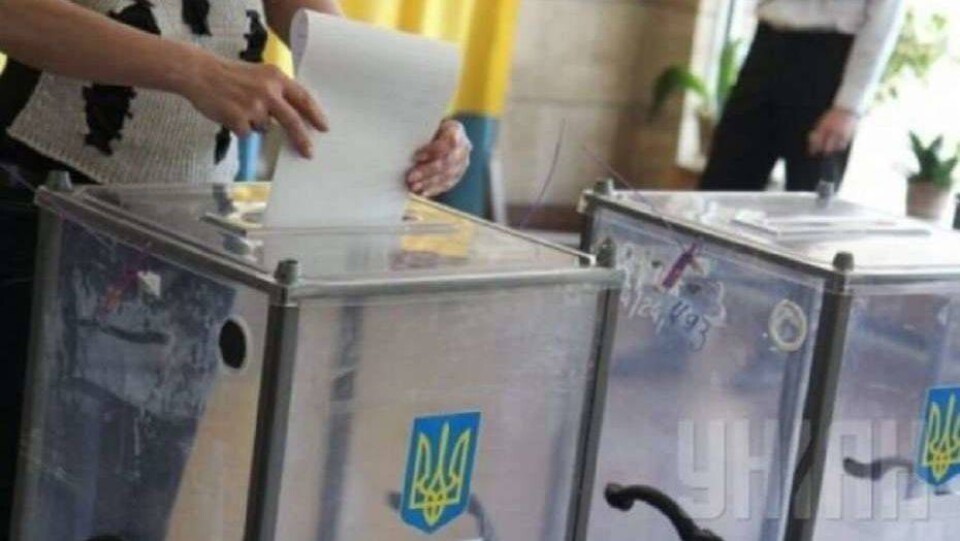 Выборы в Раду: в Киеве завели дела из-за подписанных до конца голосования протоколов