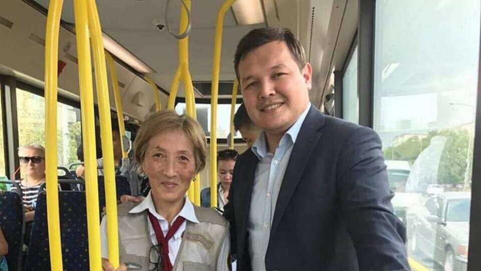 Столичные чиновники ездят в автобусах по поручению Исекешева