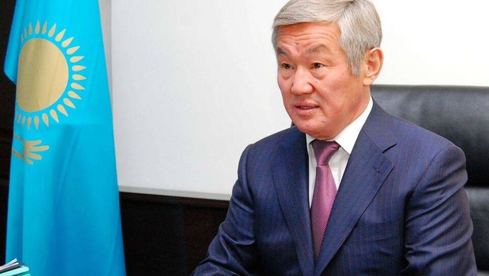 Сапарбаев упрекнул акимов в том, что молодые специалисты не остаются в аулах