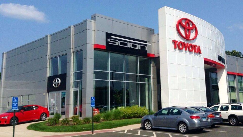 Toyota отзывает более 600 тысяч автомобилей из-за подушек безопасности