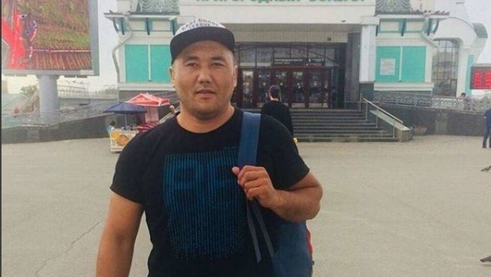 Тренер из Семея, спасший в России 48 пассажиров из горевшего автобуса, вернулся домой