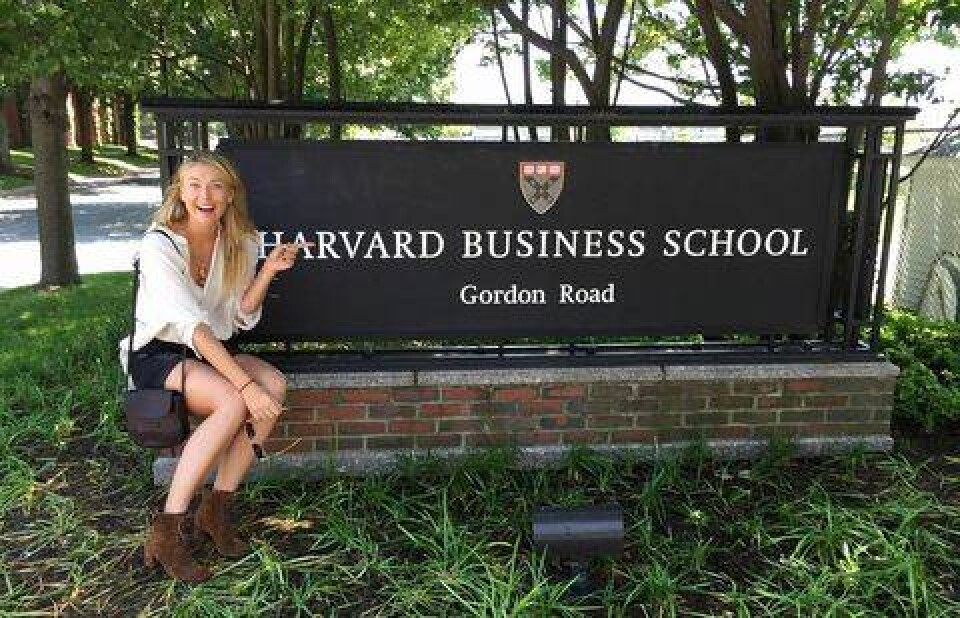 Фото со страницы Maria Sharapova в Facebook