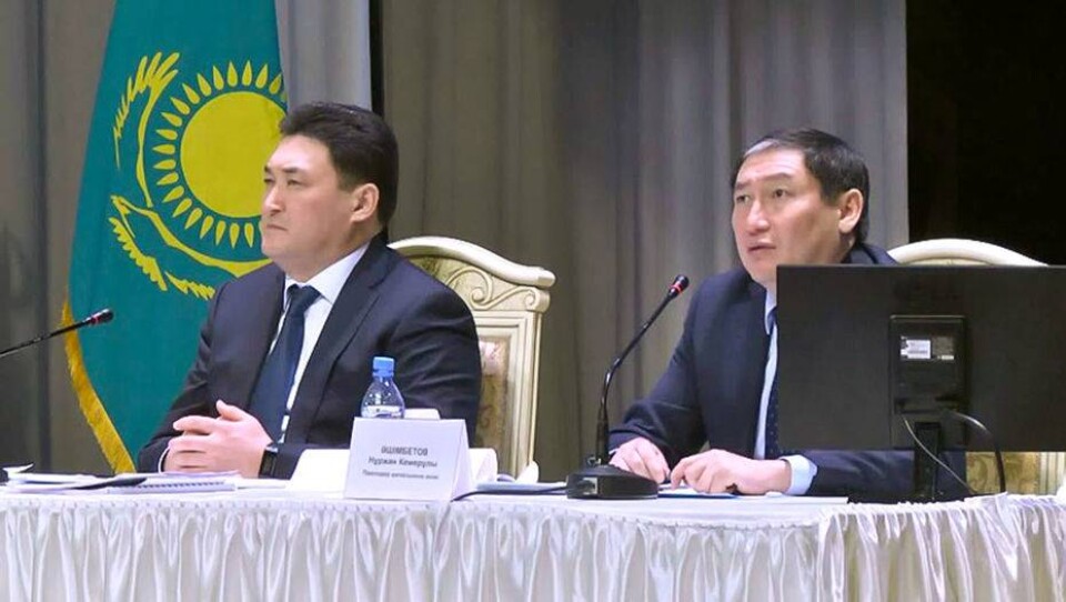 Взволнованный аким Павлодара рассказал горожанам об экономических успехах