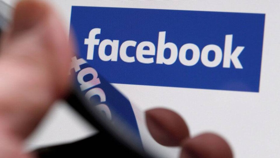 Facebook наймёт три тысячи модераторов для отслеживания трансляций с убийствами