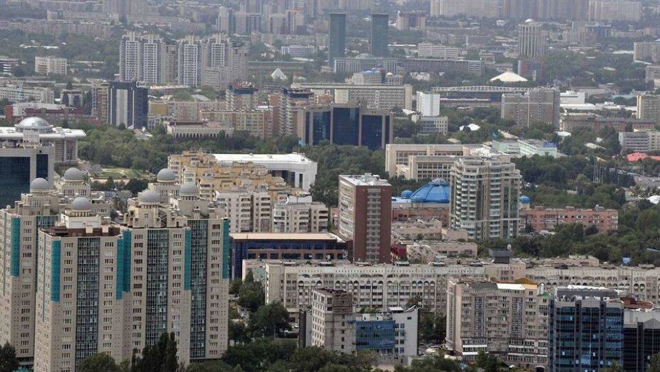 Как хаотичное строительство высоток влияет на продуваемость Алматы, рассказали власти города