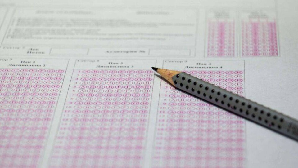68% выпускников набрали проходной балл в первый день ЕНТ
