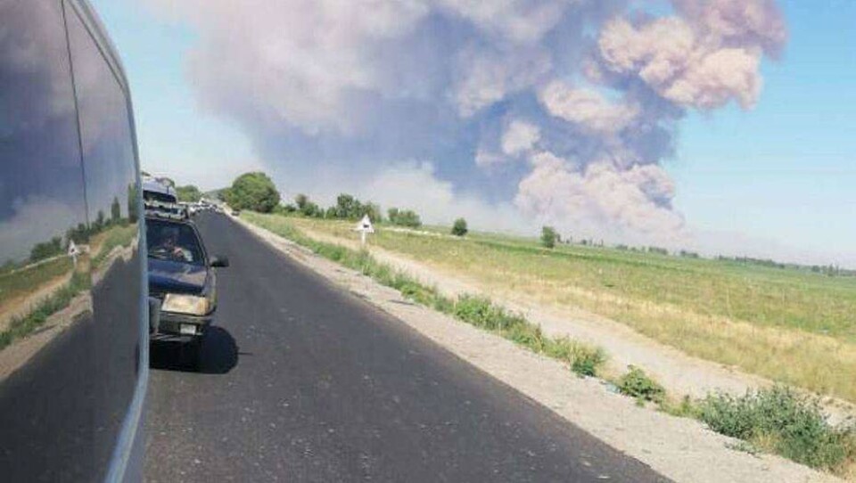 Жителей города Арысь эвакуируют после взрыва на территории воинской части