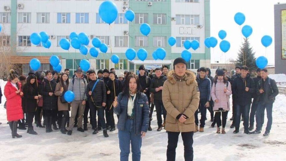 В Казахстане прошли акции поддержки детей с аутизмом