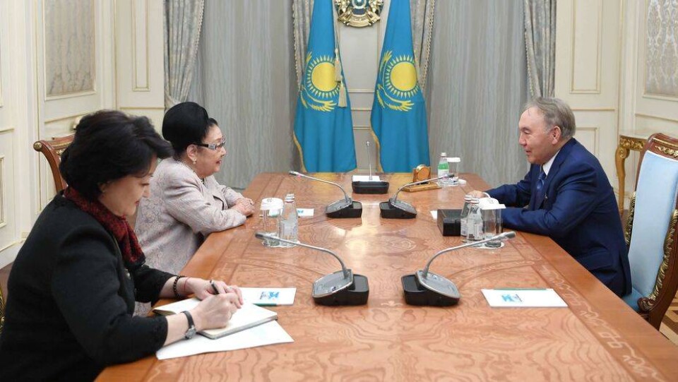 Нурсултан Назарбаев поздравил с юбилеем Бибигуль Тулегенову
