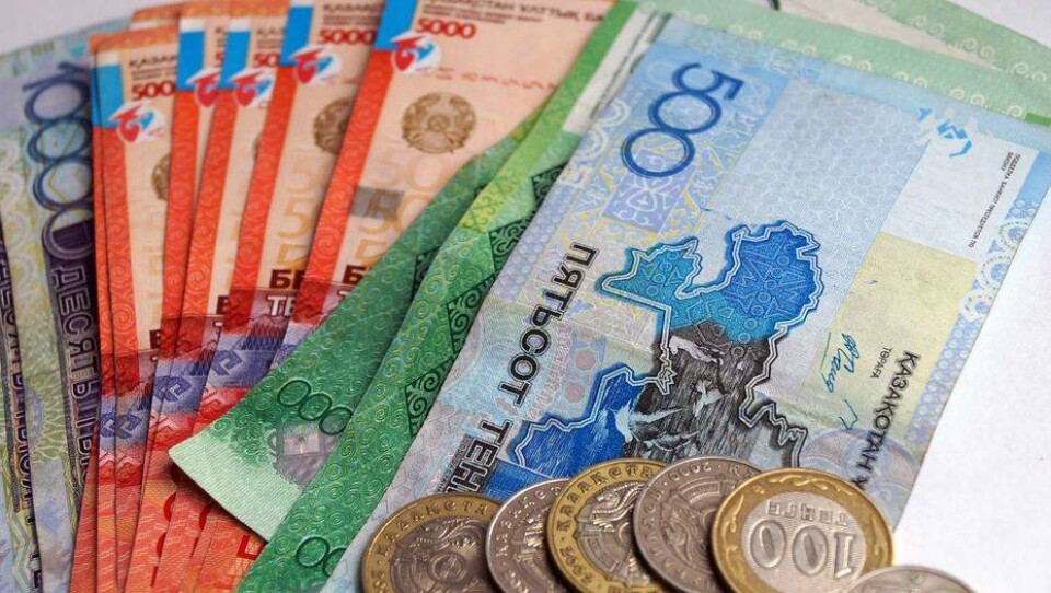 Алименты и матпомощь занимают последнюю строку в списке расходов казахстанцев