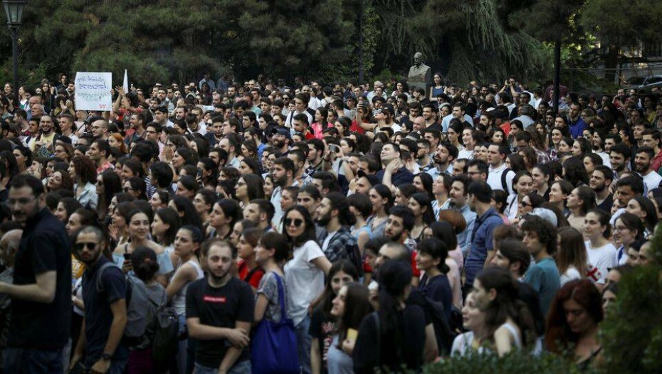 Власти Грузии согласились удовлетворить требования митингующих по выборам в 2020 году