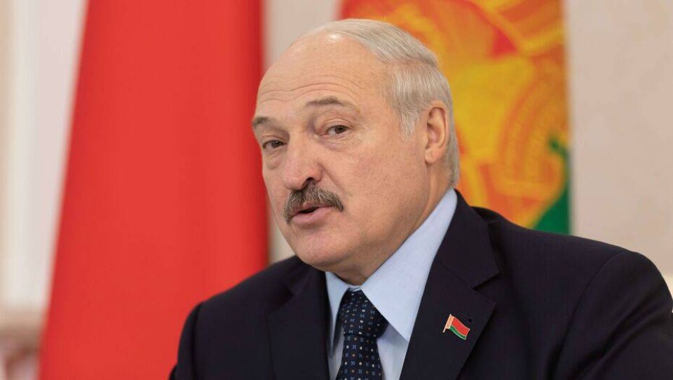 Лукашенко: Власть не для того даётся, чтобы её взял, бросил и отдал