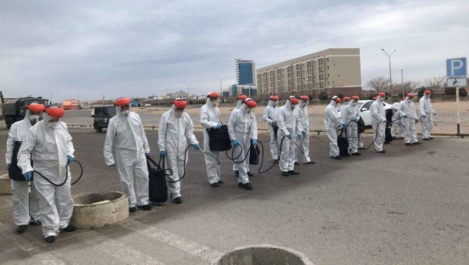 В Шымкенте призванным на спецсборы добровольцам не выплатили деньги. Они пришли к акимату