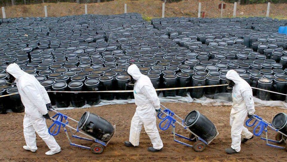 Самолёт перенёс из Караганды в Лион 70 тонн ПХД. Это опасное ядовитое вещество