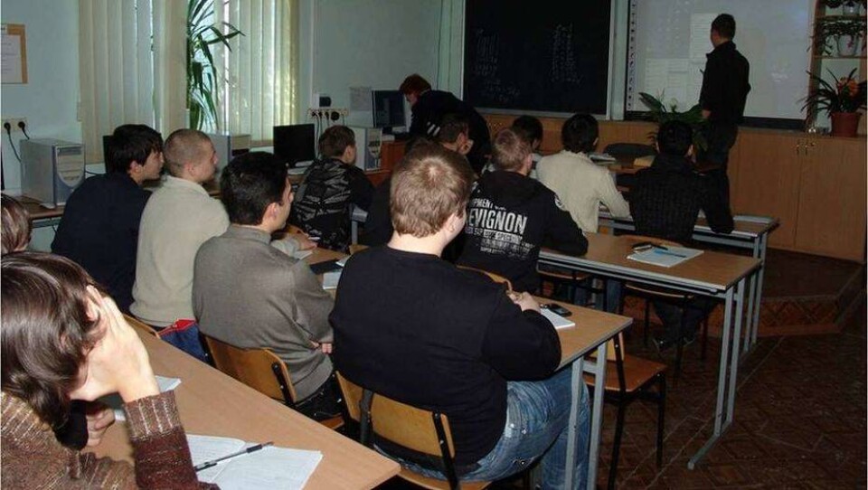 Лишённый лицензии колледж в Костанае почти год незаконно учит студентов