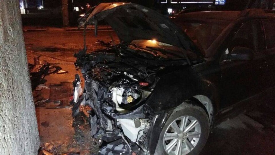 Невезучие угонщики машины с СТО попали в аварию и сожгли чужой автомобиль