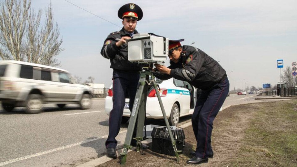 Прокуроры обвинили полицейских Алматинской области в технической отсталости