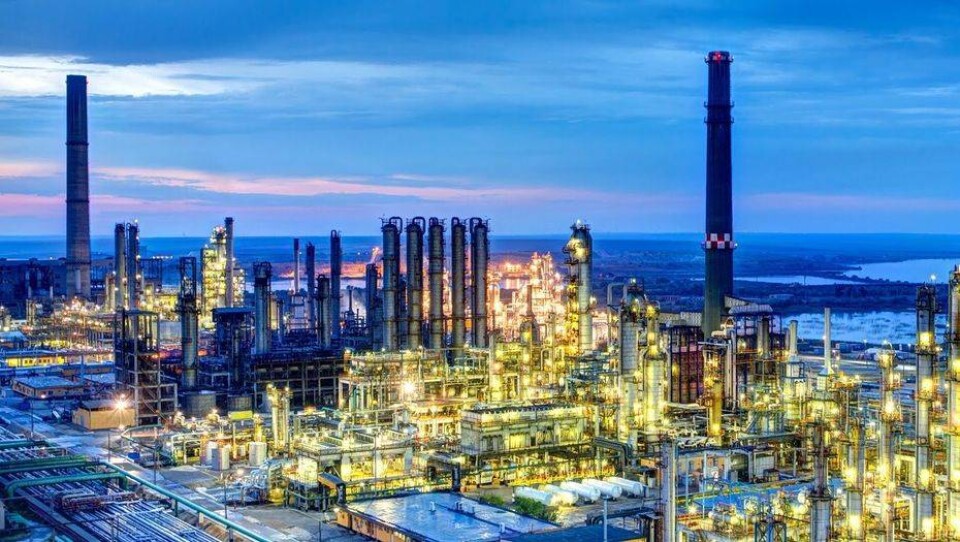 Шоумен Ануар Нурпеисов оказался нефтяником по образованию