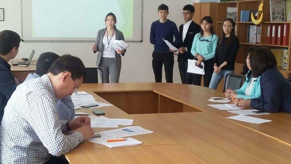 В вузах Актобе готовят полиязычных педагогов, готовых преподавать на английском