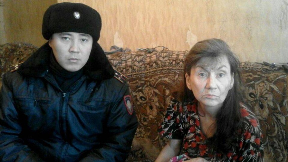 Участковый спас инвалида из горящей квартиры в Рудном