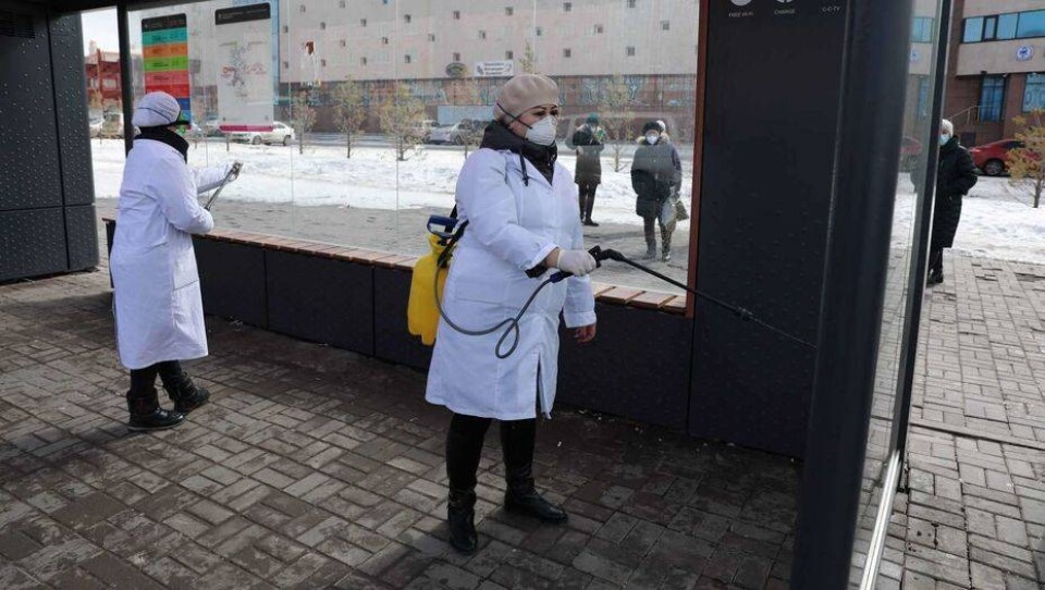 В Нур-Султане проводят дезинфекцию 1300 остановок 