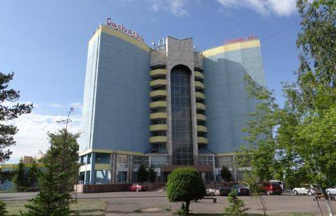 12-летний спортсмен упал с третьего этажа гостиницы в Павлодаре 