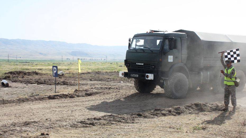 Военнослужащие Вооружённых сил готовятся к международному конкурсу "Мастера автобронетанковой техники"