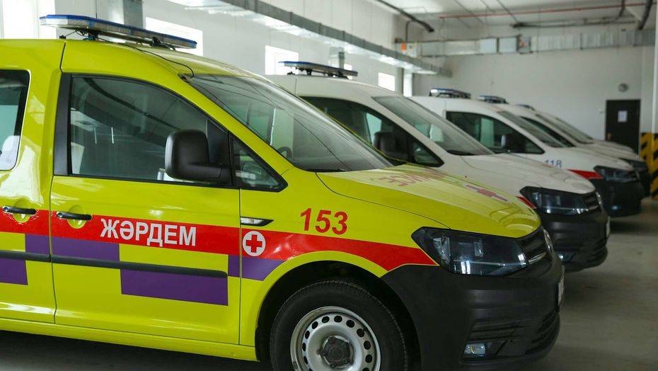 Ездить со включёнными сиренами обязали водителей машин скорой помощи в Астане 