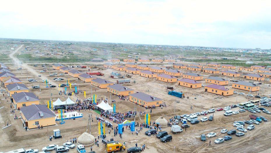 Фонд Булата Утемуратова выделил 2 млн долларов на строительство домов для 100 семей в Арыси