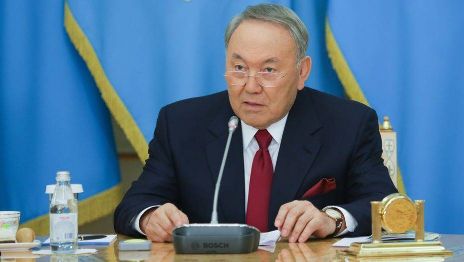 Нурсултан Назарбаев рассказал, как понравиться женщинам