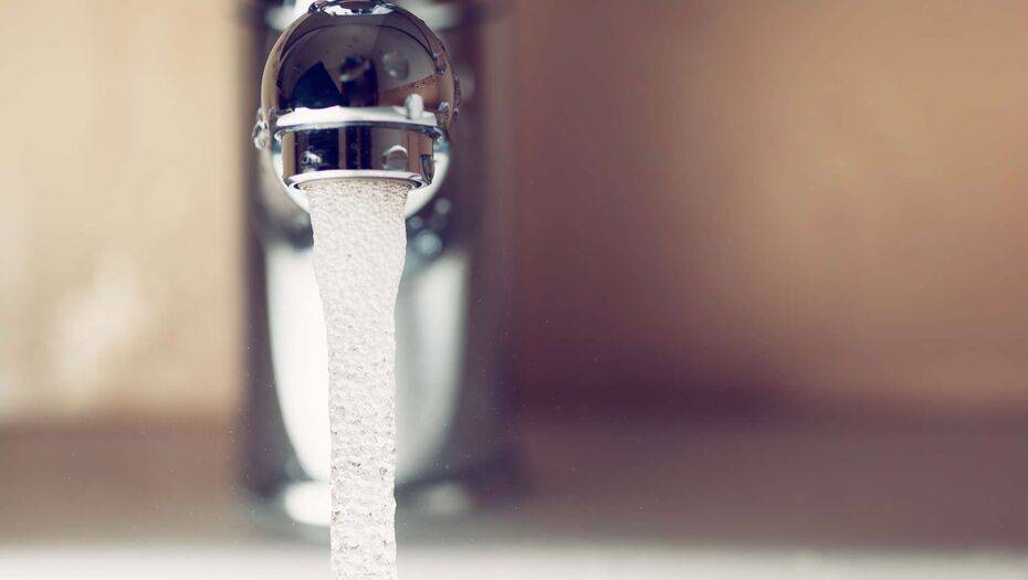 Сагинтаев проверил ход строительства водопроводных сетей в Наурызбайском районе Алматы