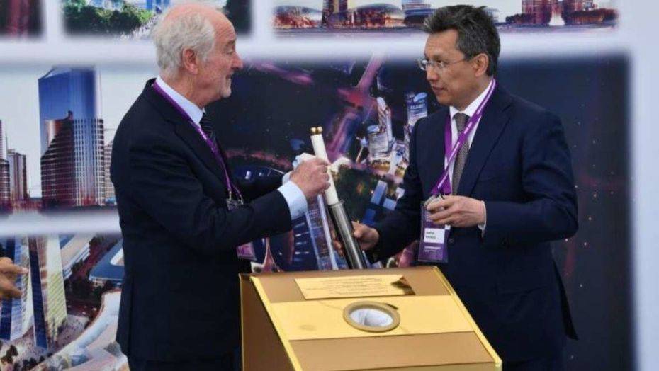 Капсулу Всемирного торгового центра заложили в Нур-Султане