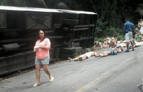 Фото очевидца ДТП с сайта extra.globo.com