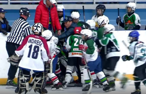 Фото с сайта otyrar.kz 