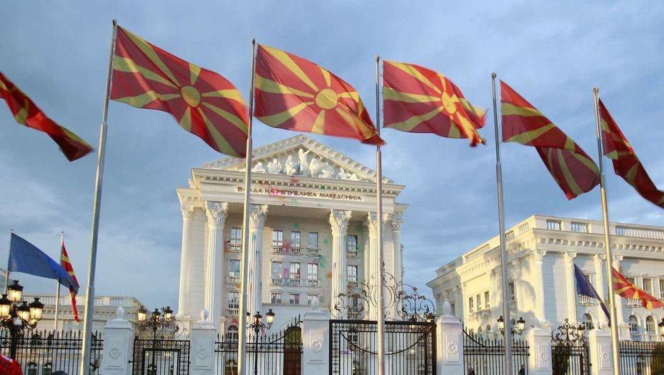 Новое название Македонии утвердил парламент страны