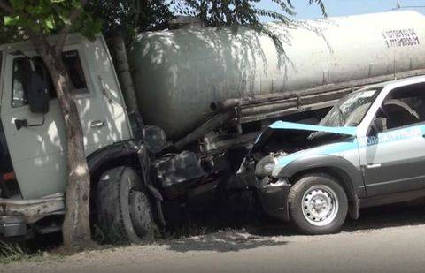 Фото с сайта otyrar.kz