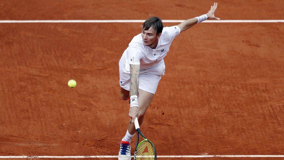 Александр Бублик начал выступление на US Open с победы над колумбийским теннисистом