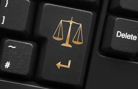 Фото с сайта revolawtion.ch