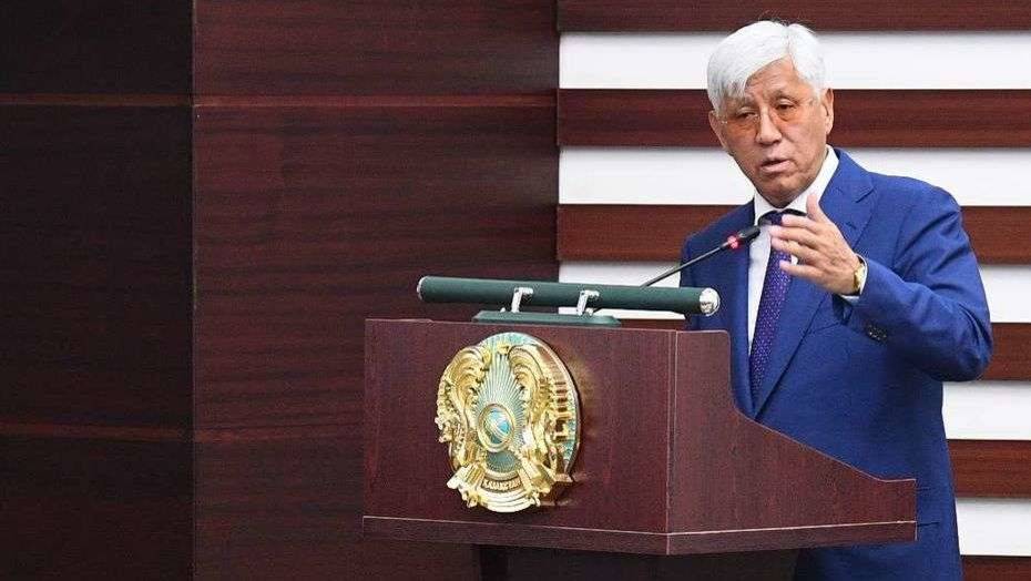 Баталов назвал демагогом замакима Талдыкоргана и уволил его после отчётной встречи 