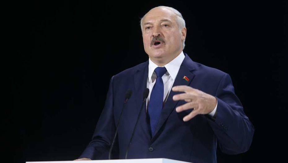 Лукашенко заявил об отсутствии ажиотажа вокруг коронавируса в Беларуси: Никто не бегает, не мечется