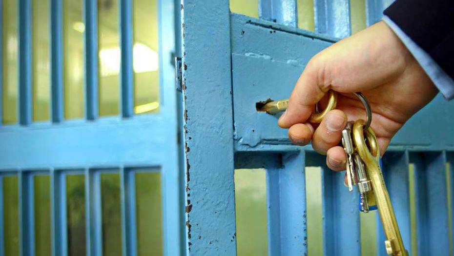Нападение на активистку в Талгаре: задержанного акима освободили под залог в 6 млн тенге