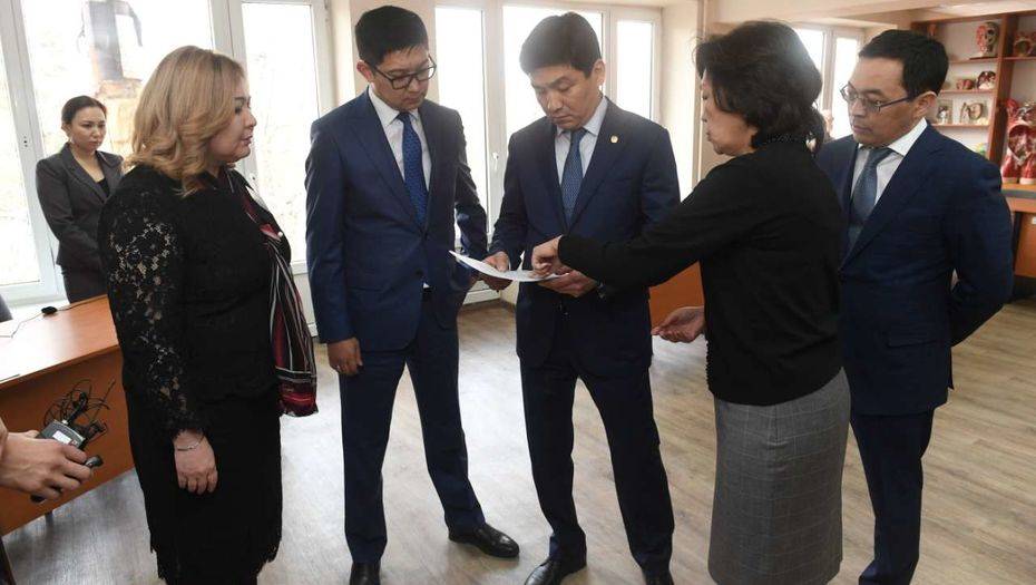 Байбек: Руководители некоторых медорганизаций ведут себя как царьки