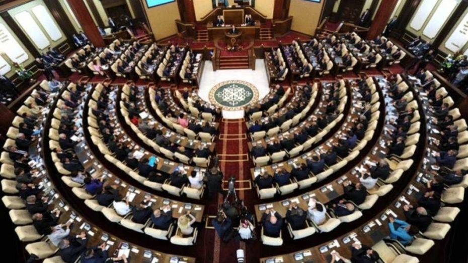 Новым сенаторам посоветовали не называть себя "депутатами верхней палаты"