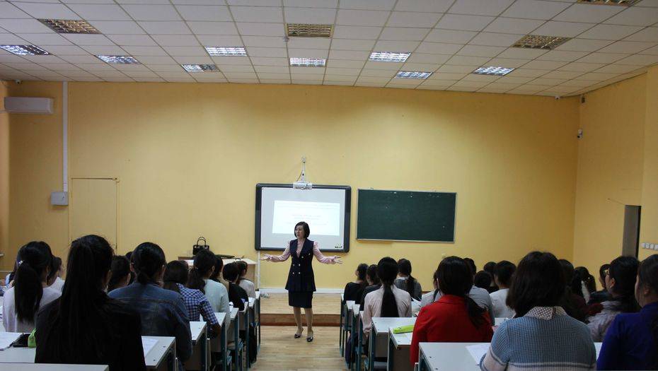 Гендерлік тең(сіз)дік. Қазіргі қоғамда қазақ қыздары қандай білім алып жүр?