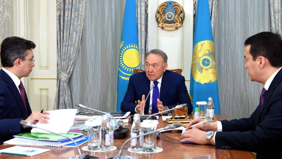 Назарбаев рассказал Султанову, как пополнять бюджет страны