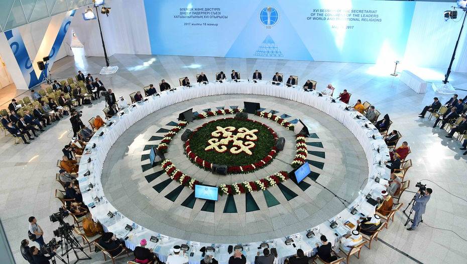 Токаев: Тенденция к популизму достигла критической отметки 