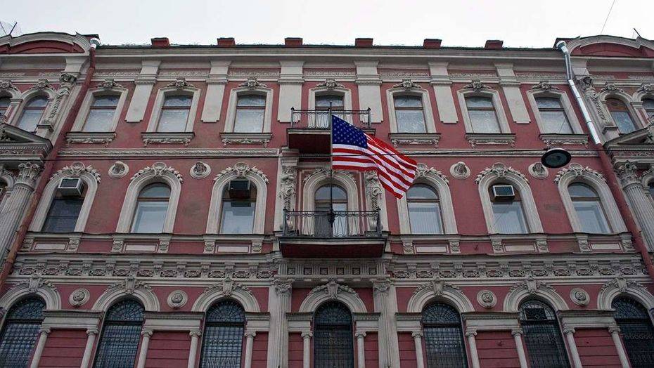 Россия закрывает генконсульство США и высылает 60 американских дипломатов