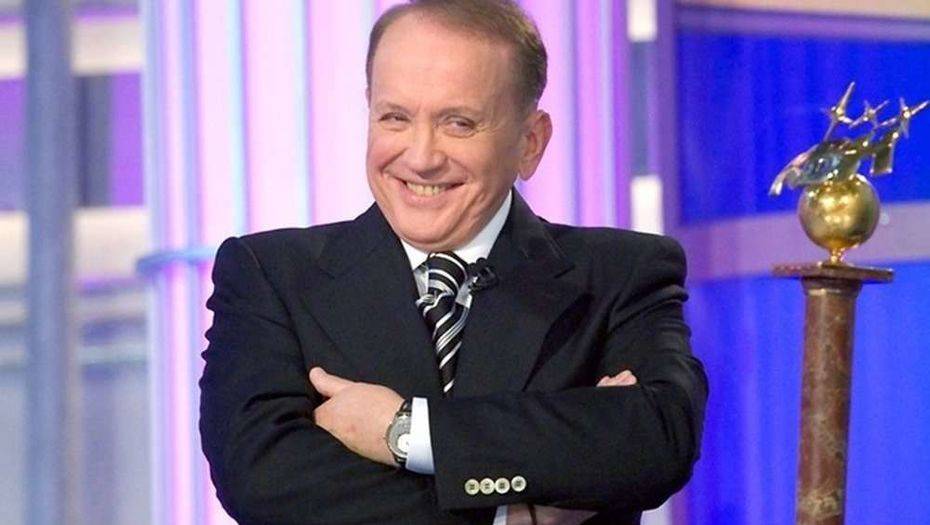 Александр Масляков продолжит работать ведущим КВН